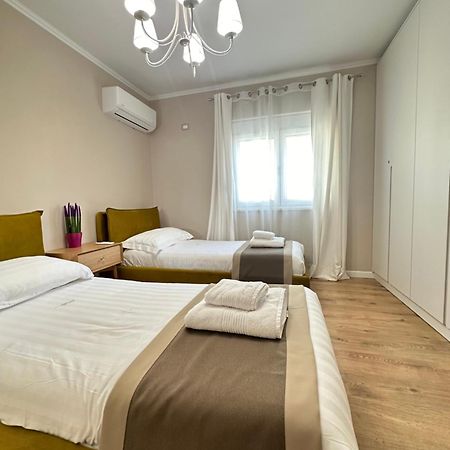 Eja Apartment 3 Тирана Экстерьер фото