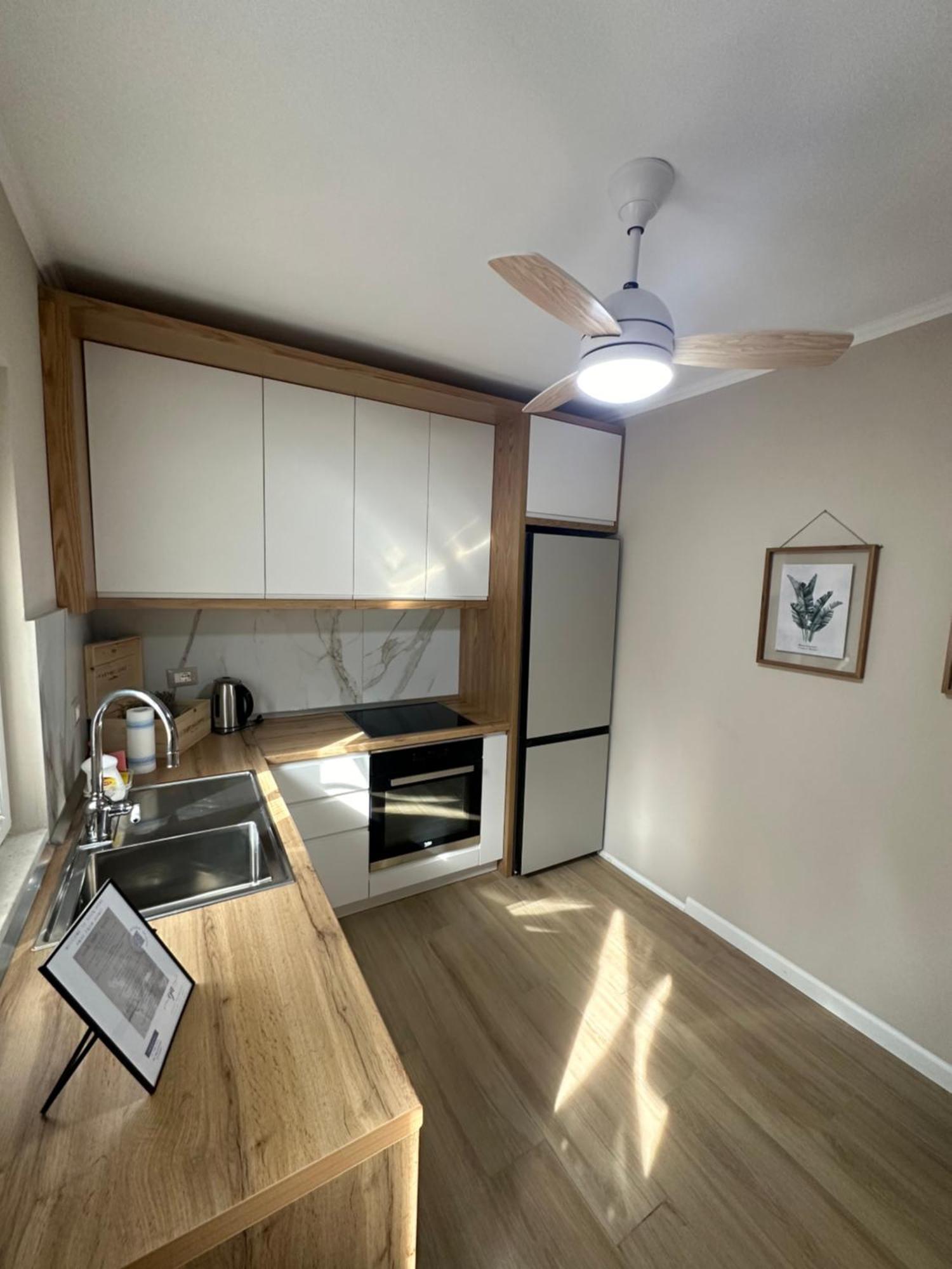 Eja Apartment 3 Тирана Экстерьер фото